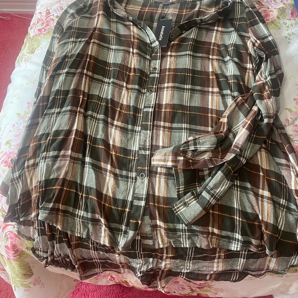 NWT plaid shirt - Picture 6 of 6